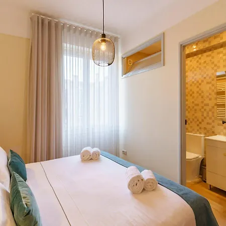Feel Downtown Woods Flat Oporto